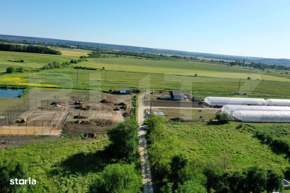 Teren EV si IV cu casa, 29.600 mp, utilitati si acces facil, Albesti
