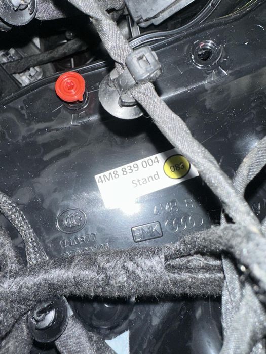 Audi Q8 комплект Soft close брави,инсталации и модули