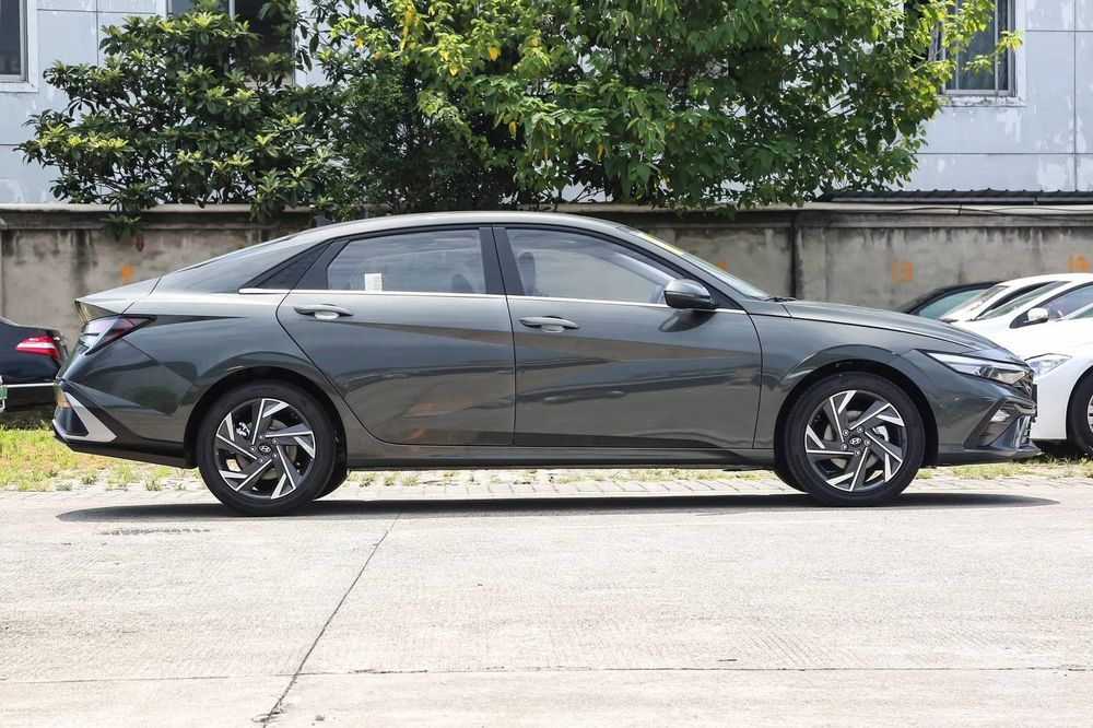 Hyundai Elantra 2023 full комплектация