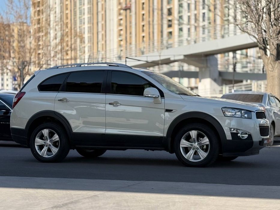Продаётся Chevrolet Captiva 2 Год 2011 3L