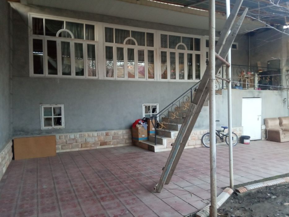 180 ming dollarga Qibraydan 6 sotix uy bor