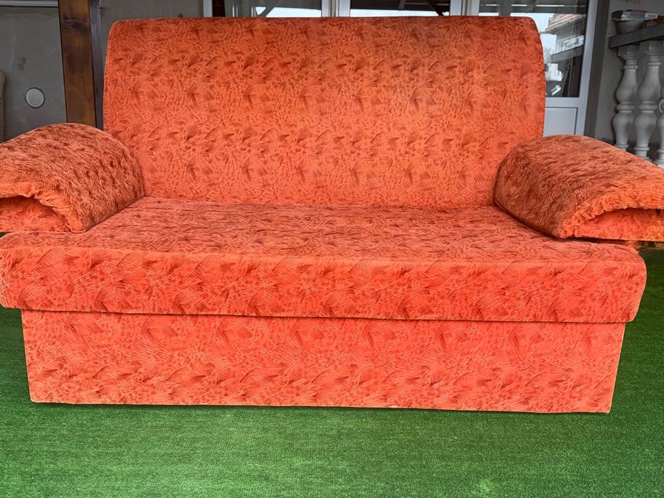 Pat extensibil cu ladă de depozitare – 800 lei