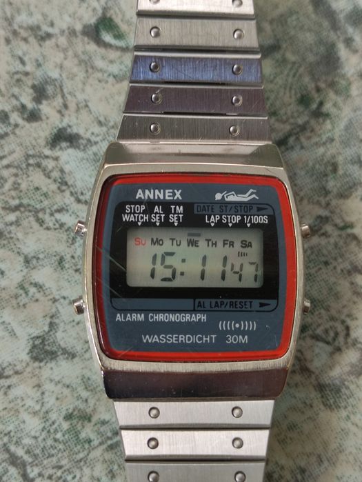 Винтидж Електронен LCD часовник Annex.