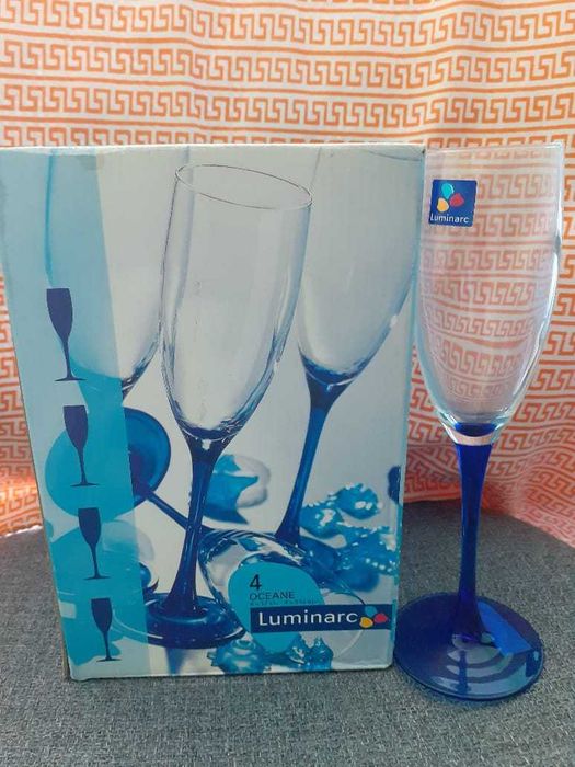 Продам новый набор фужеров