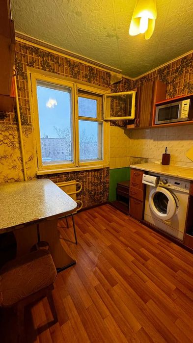 Продам 3-х комн. ул. Донентаева, 40 (рассрочка)