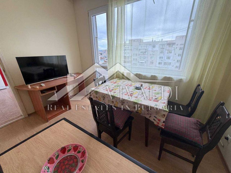 Продава се Четиристаен апартамент в Варна, Колхозен пазар - 90 кв.м за 1967 €/кв.м - Снимка #3