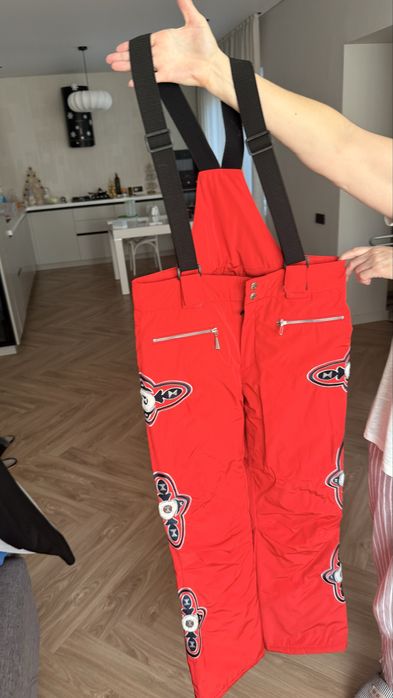 Костюм горнолыжный