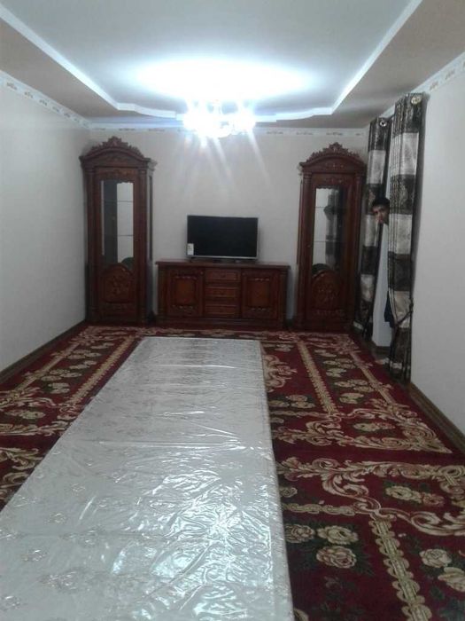 Райцентр бозор болидорада Угловойда янги 2 каватли ховли жой сотилади!