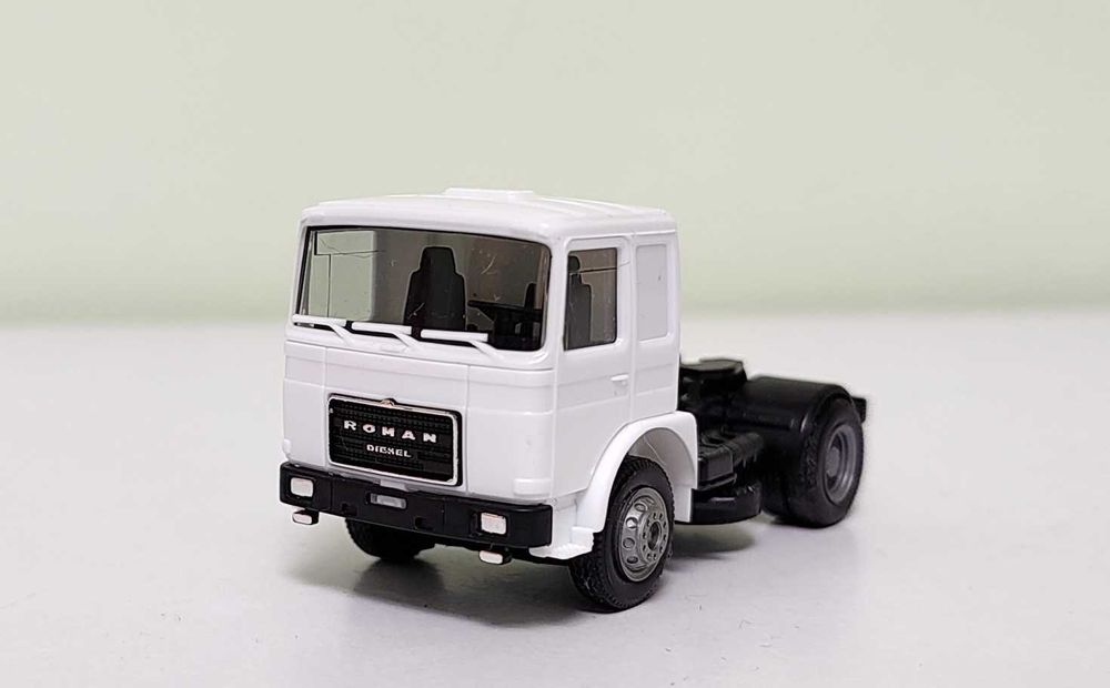 macheta Herpa camion cap tractor Roman Diesel scara 1:87 diorama H0