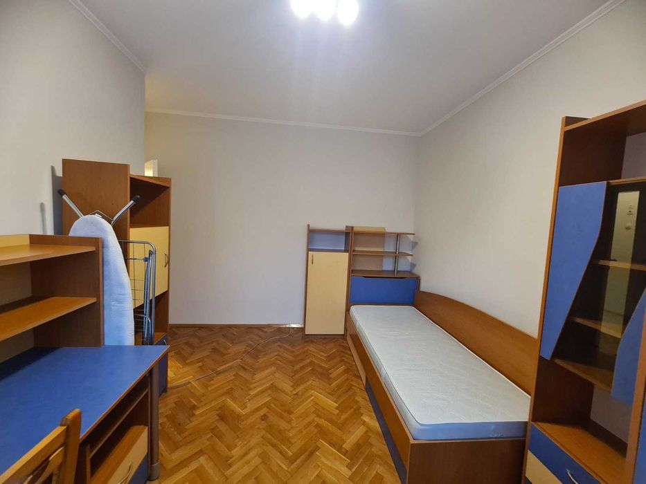 Дава се под наем Двустаен апартамент в София, Медицинска академия - 70 кв.м за 648.21 € - Снимка #4