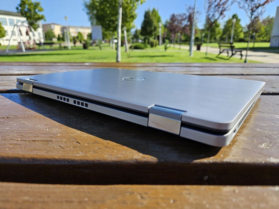 Dell Latitude i5-1245u vPro, ecran tactil