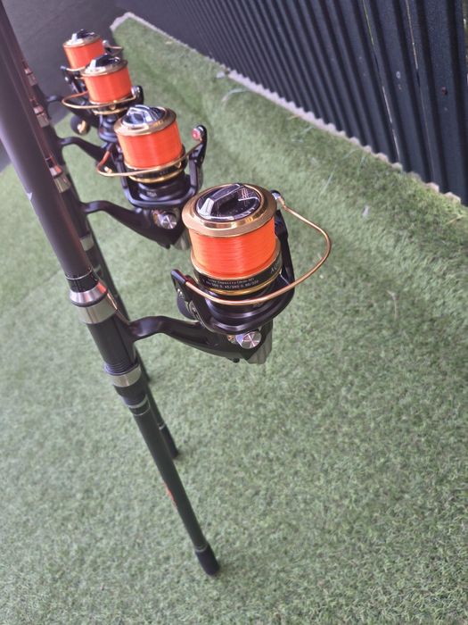 Set 4 lansete Carp 3.9m 3 seg 3.75 lbs + 4 mulinete AQ9000 18+1 rulmen