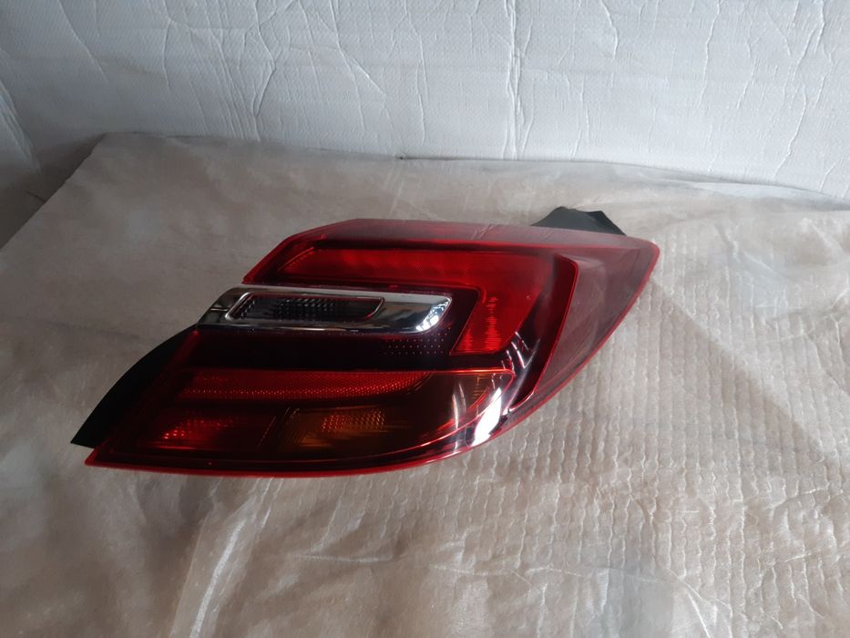 Lampa /stop dreapta spate Opel insignia  A Facelift