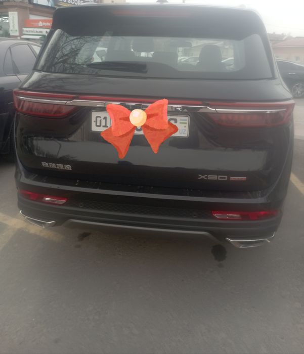 Moshina yangi ayol kishi mingan benzinda yurgan 95 da toza 25000.$