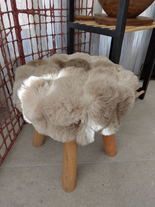 Трикрако столче ( табуретка ) от Перу