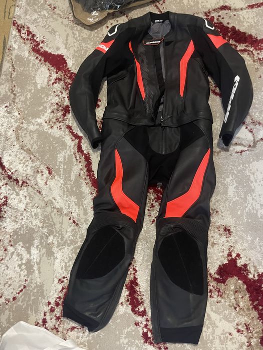 Echipament piele moto