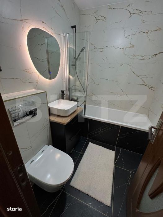 Apartament de 3 camere, renovat+garaj inclus
