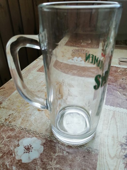 Продавам различни чаши