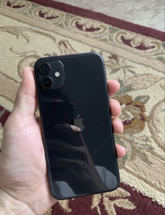 Продам айфон 11