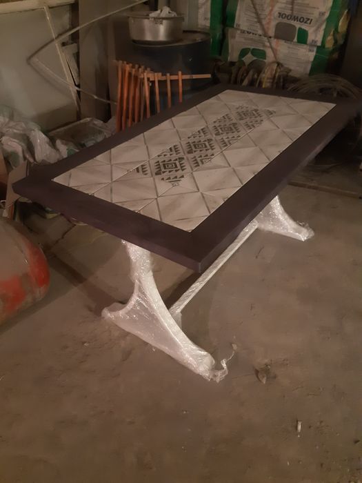 продам столы для кафе ресторанов кухни.