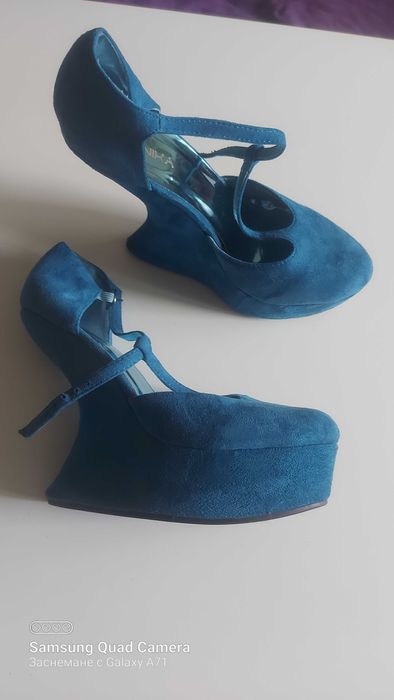 Дамси сандали с висок ток