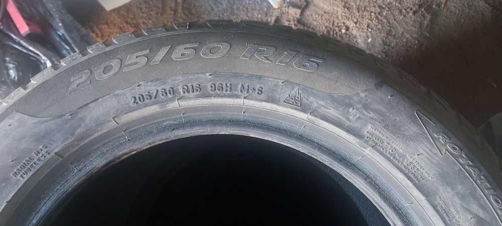 Шины всесезонка  б/у