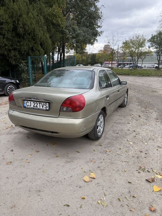 Ford mondeo 1.6 benzina