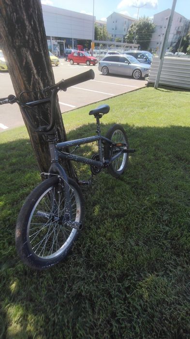 Vând bicicleta BMX!!!