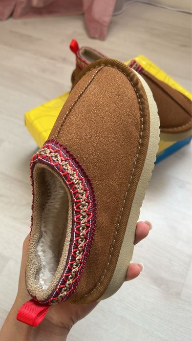 Продаю новую детскую обувь