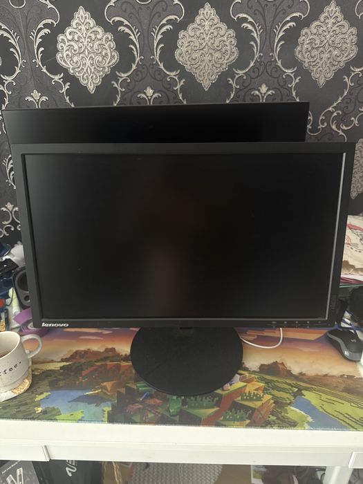 Монитор LED Lenovo 59 см
