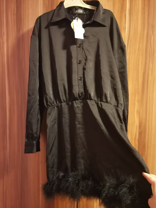 Vand rochii  de ocazie marimea 42