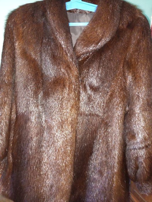 Продается Шуба натуральная