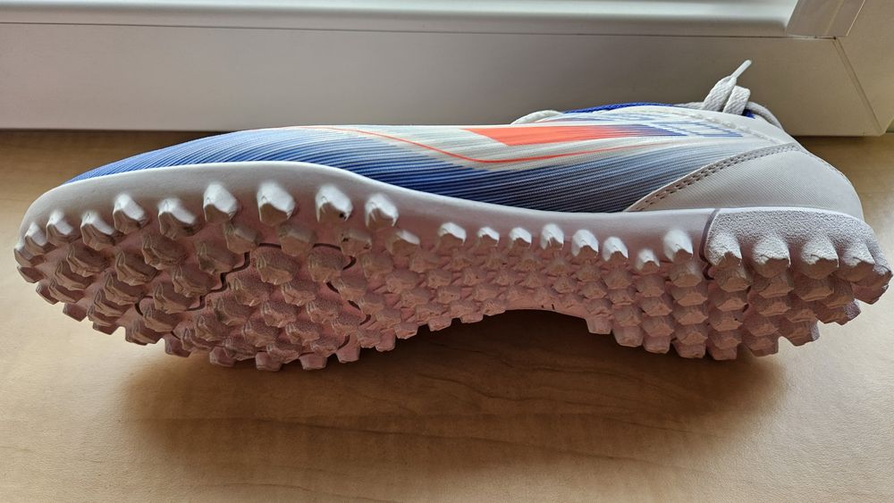 Ghete fotbal Adidas F50