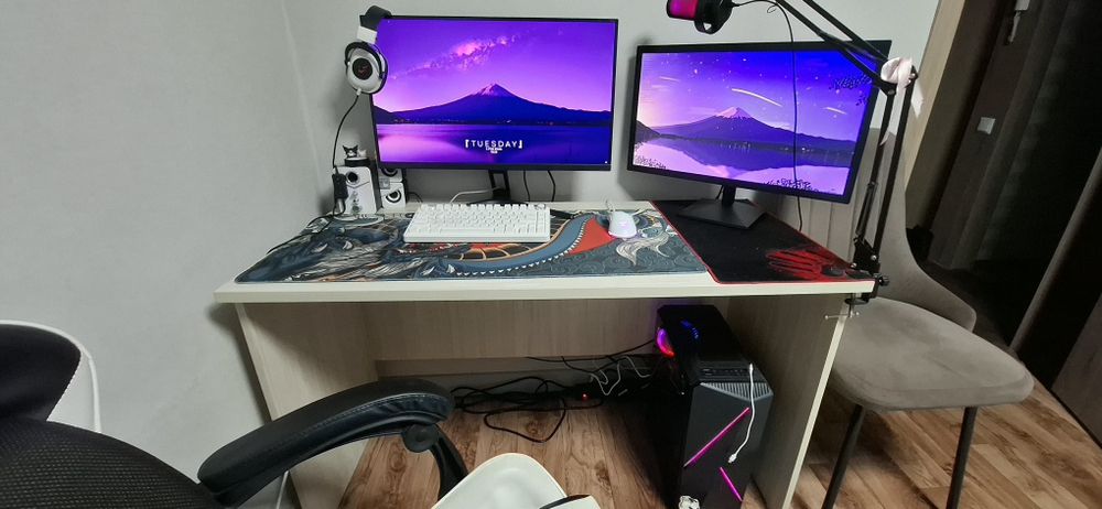 Спальный гарнитур. Спальня для девочки