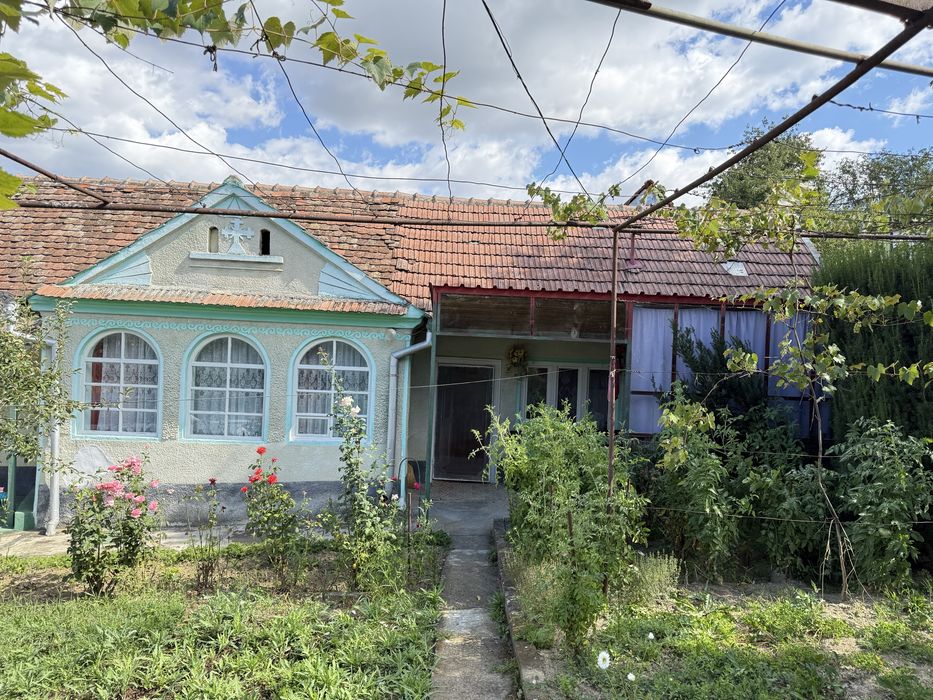 Casa complet utilata plus sura si 2500mp teren in Comuna Jidvei, Sat Feisa, Jud. Alba