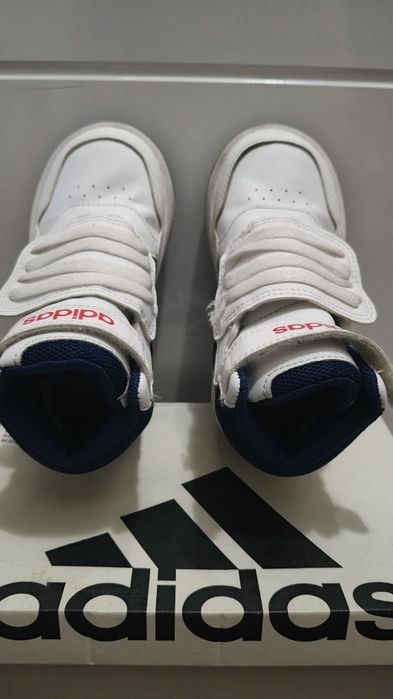 Adidasi Adidas, mărimea 26