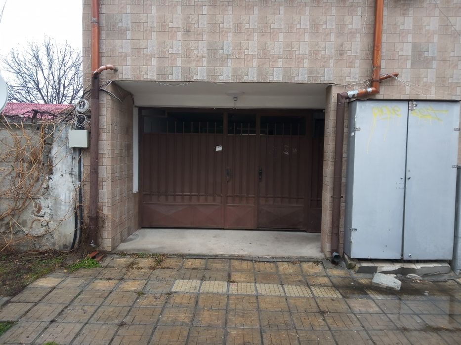 Дава се под наем Гараж / Паркомясто в Пловдив, Кючук Париж - 21 кв.м за 99.45 € - Снимка #2