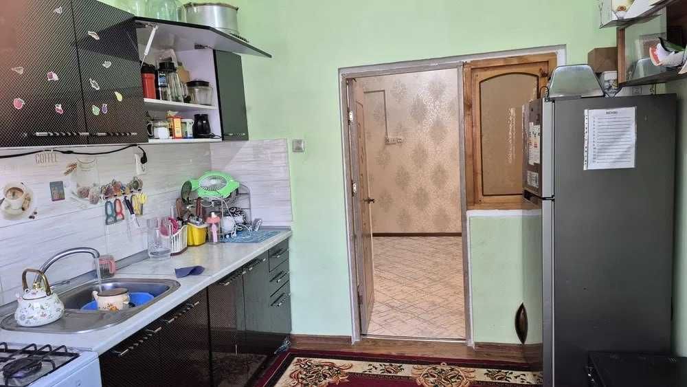 Баурумда ЖК да 2 хонали квартира сотилади