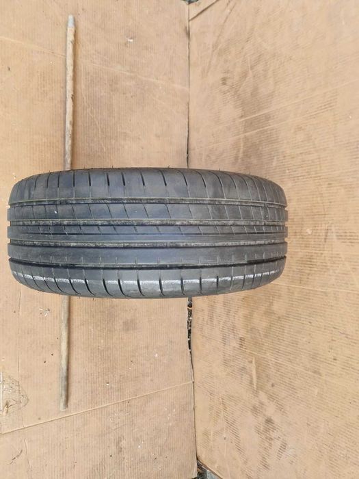 1 Goodyear R18 225/45 Лятна гума  DOT0922