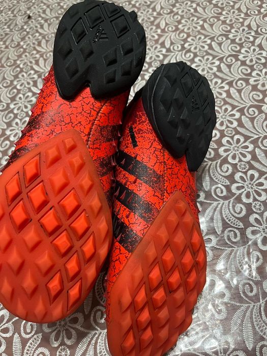 Adidas Predator сороконожки
