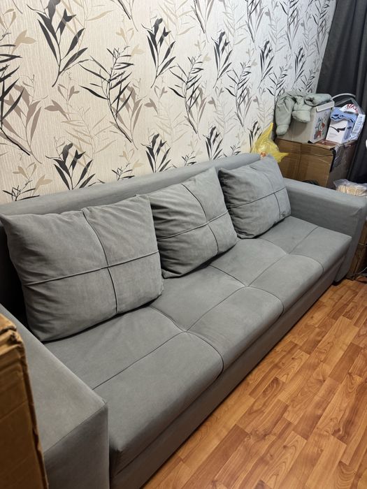 Диван в хорошем состоянии