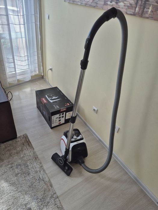 Прахосмукачка Miele Boost CX1