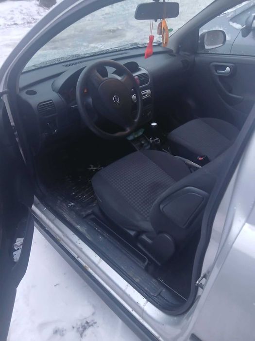 Продавам Опел корса ц