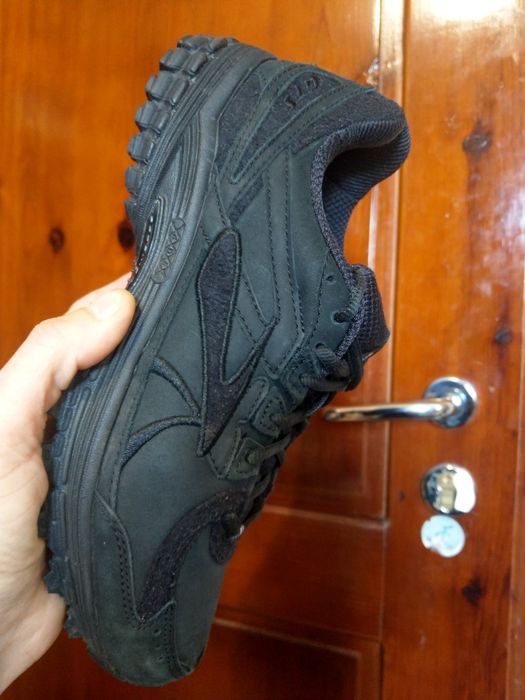 Brooks 43нм. 27,8см.