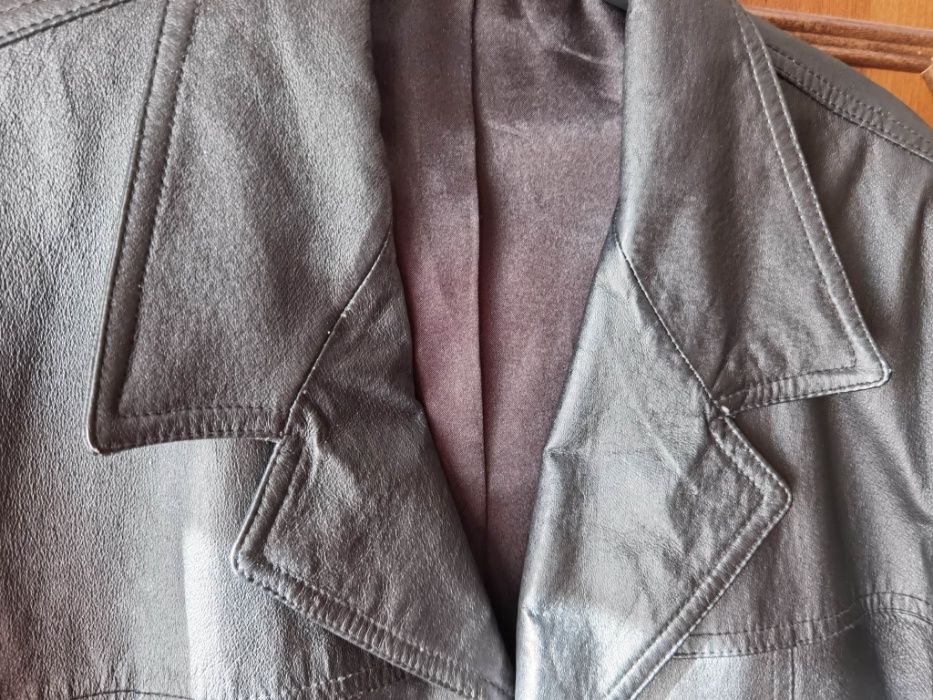 Geaca de piele barbateasca. Noua. Piele ecologica. Marimea L.