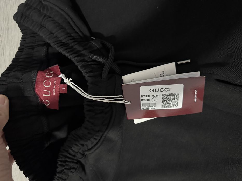 Vand pantaloni gucci