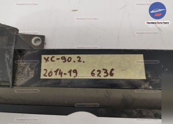 Волво ХС90 / Volvo XC90 Оригинална задна броня в добро състояние