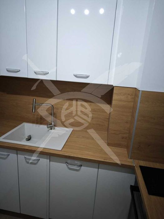 Дава се под наем Тристаен апартамент в София, Връбница 2 - 102 кв.м за 750 € - Снимка #3