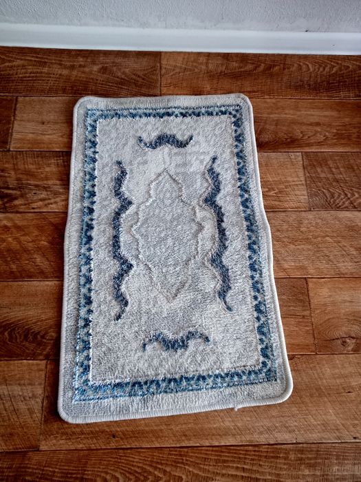 Продам коврик маленький