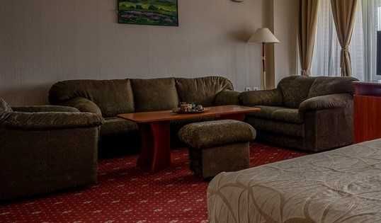 Диван 2-ка, диван 3-ка, кресло и табуретка